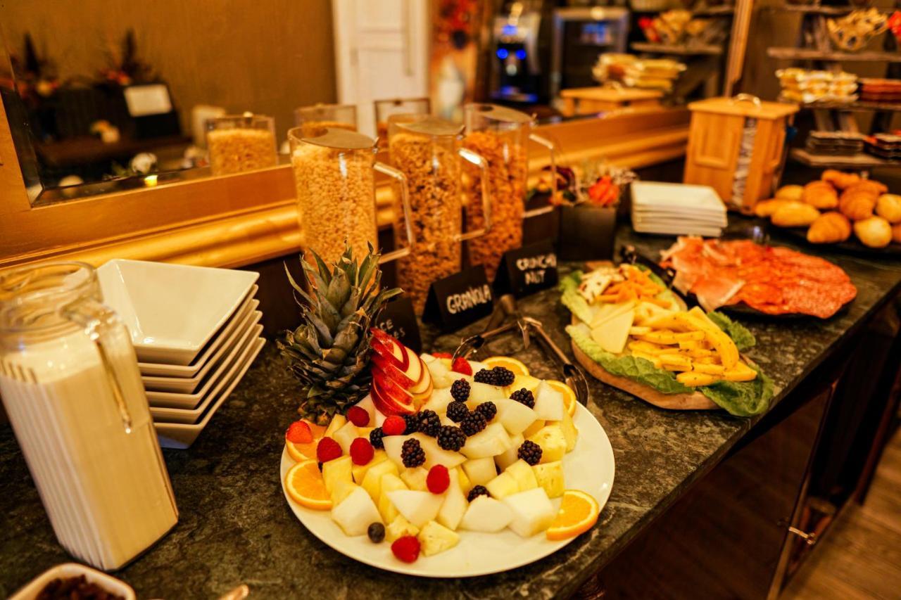 Halvard Hotel Douglas Luaran gambar