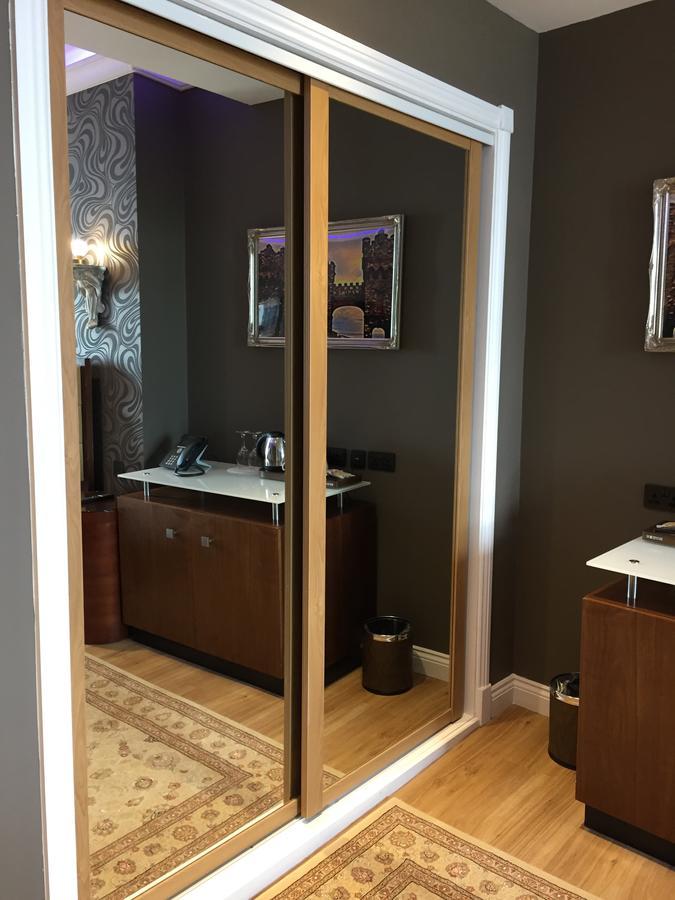 Halvard Hotel Douglas Luaran gambar
